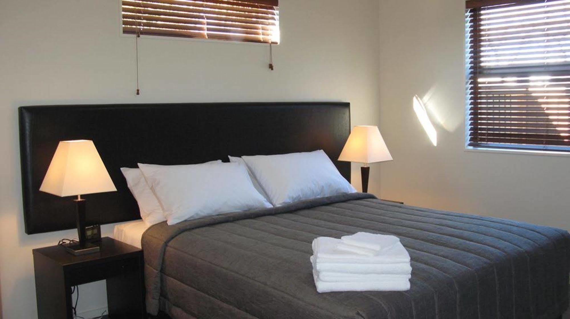 Pegasus Gateway Motels & Apartments Rangiora Exterior foto